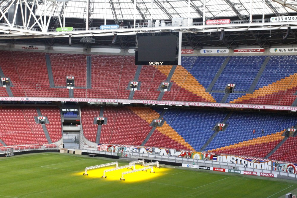 VERLINDE被选中作为阿姆斯特丹竞技体育场电视墙的升降服务商